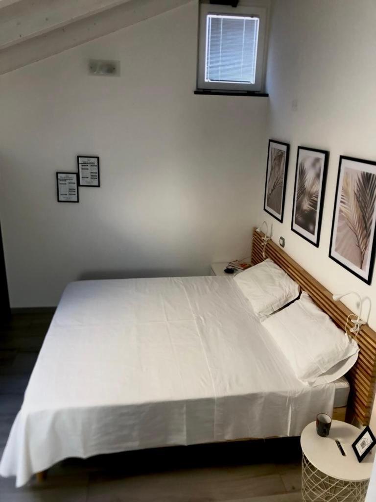 The Sweet Attic Room - De Vivo Realty Meta Di Sorrento Dış mekan fotoğraf
